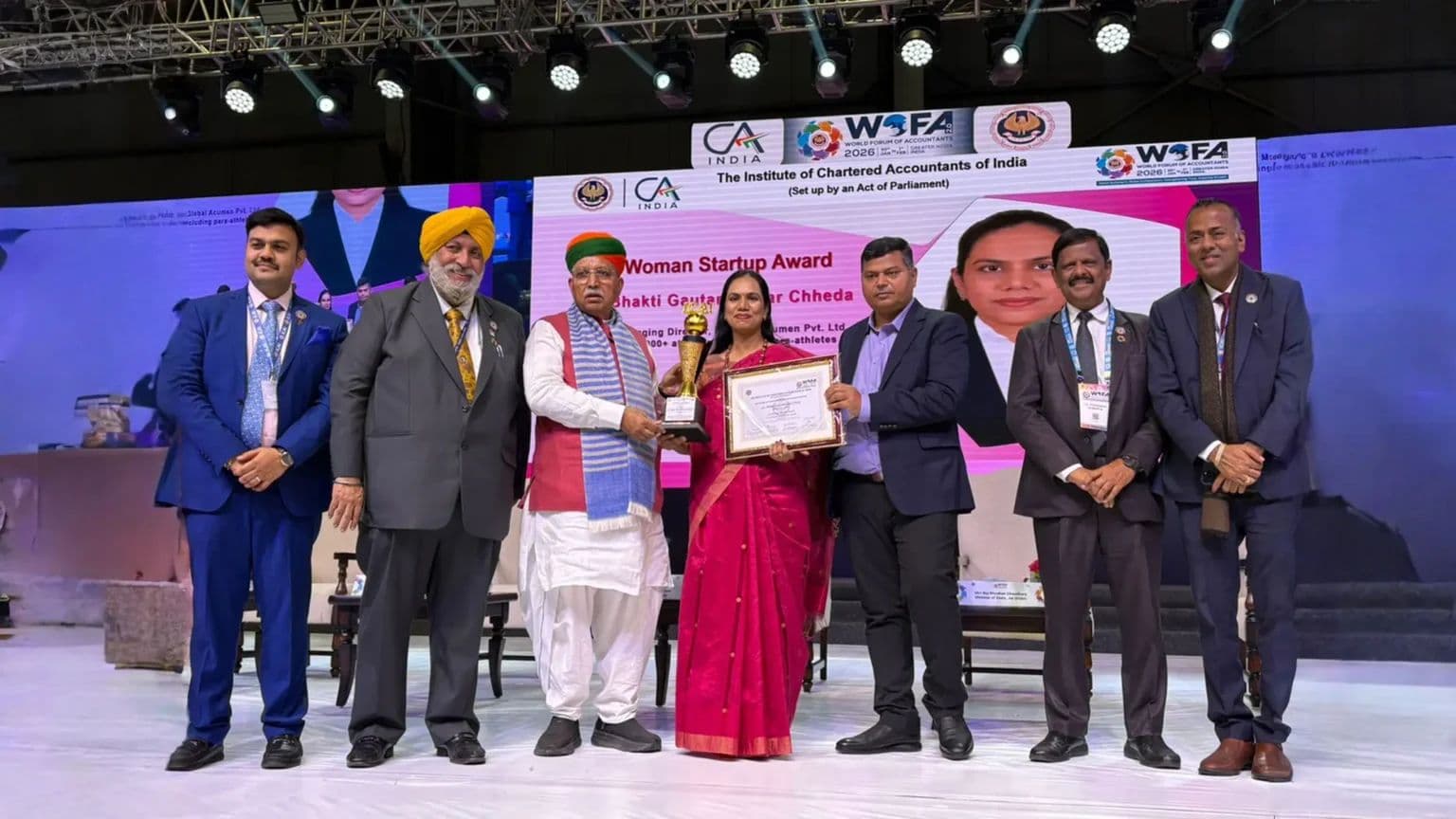 Award ceremony moment 1